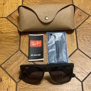 Ray-Ban Justin RB4165 Men’s Sunglasses Black Worn Once